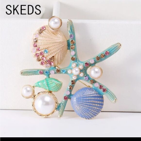 Colorful Starfish and Seashell Brooch - Picture 4 of 5